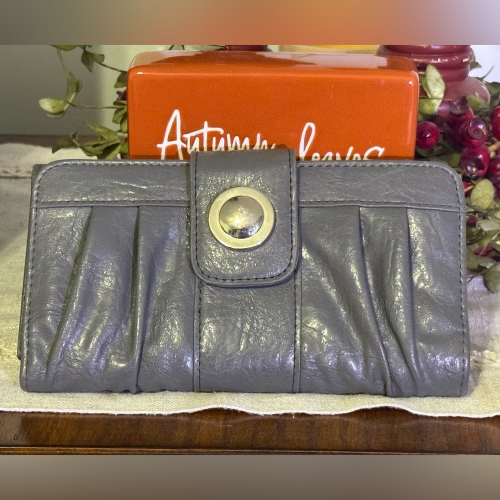 Elegant Gray Leather Clutch